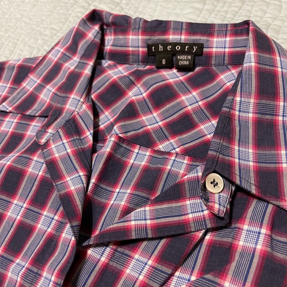 Theory button down long sleeve shirt- adorable!! - Picture 3 of 3